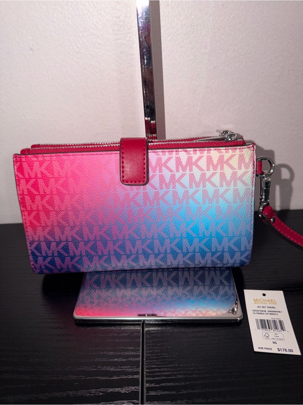 Michael Kors Jet Set Large Signature Logo Wristlet NWT Dark Raspberry Multi - Picture 3 of 5